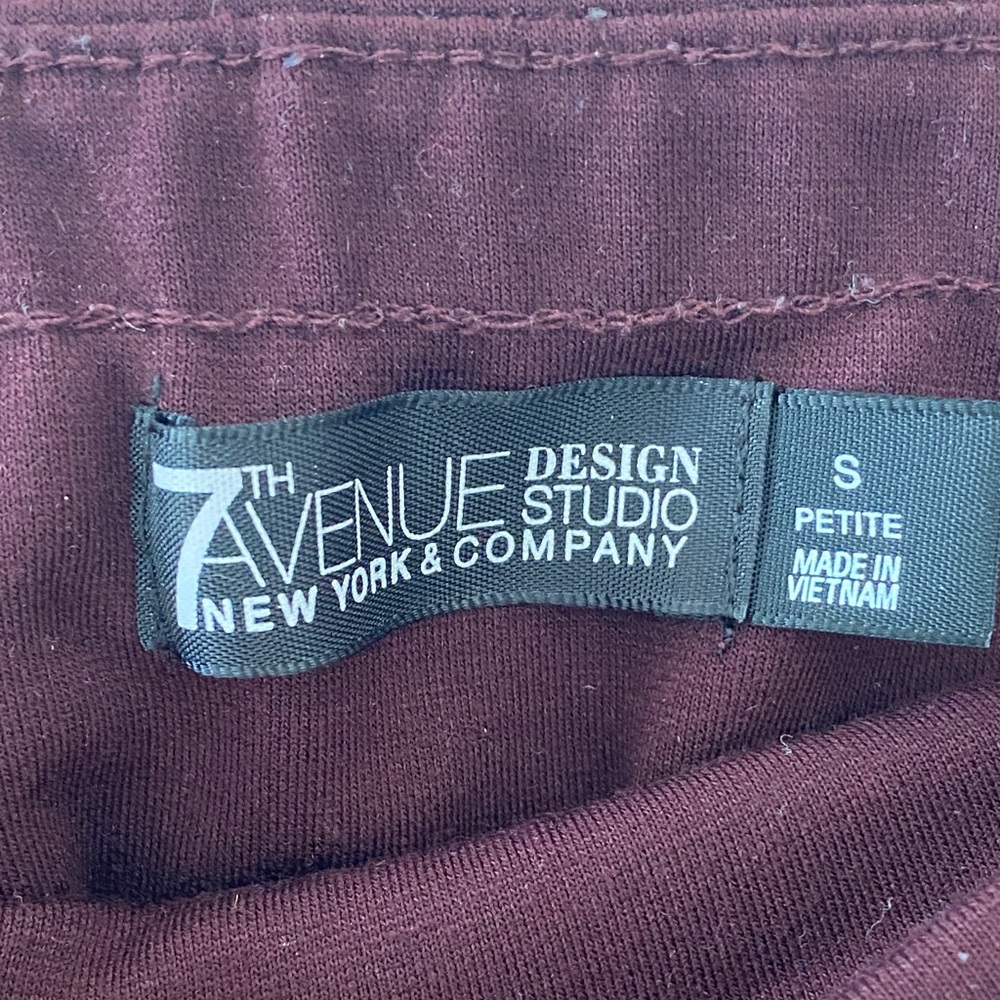 NY&Co Plum / Burgundy High Waisted Straight Leg Whitney Pull-On Pants - Picture 7 of 9